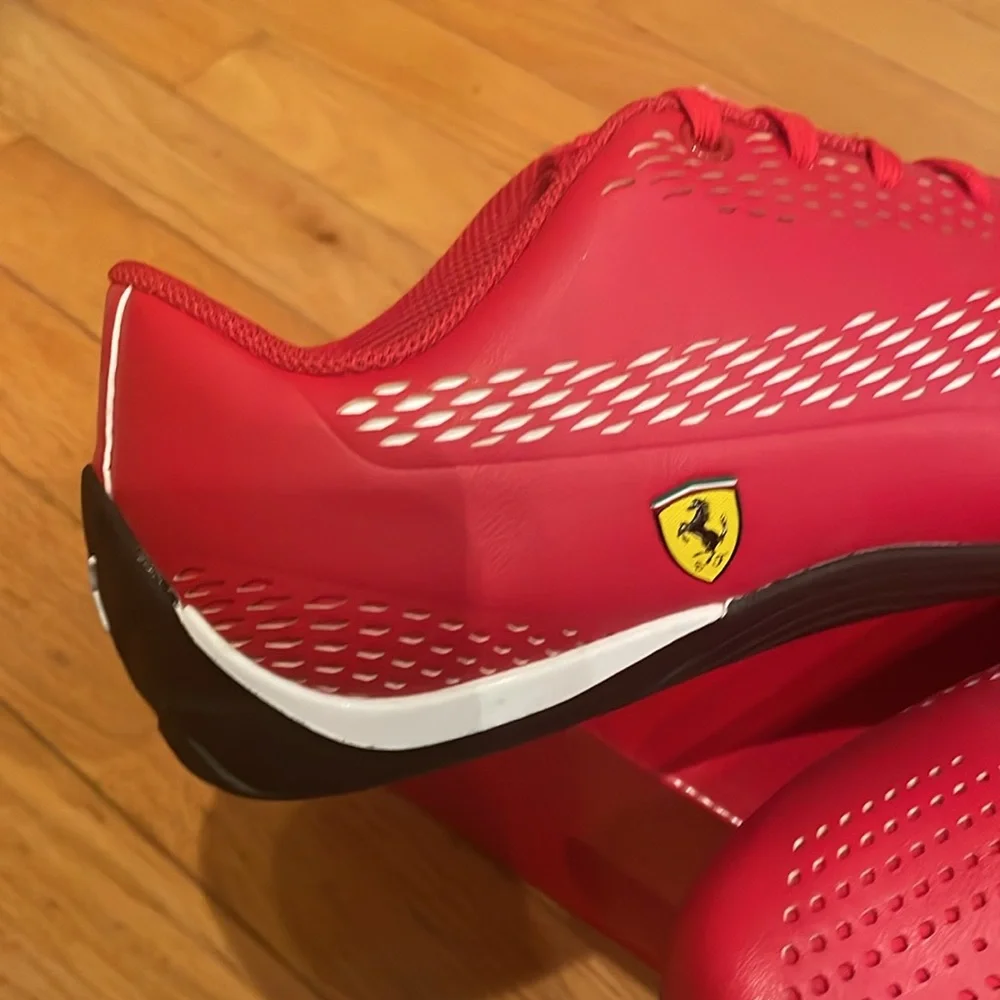 Men’s Puma Red Ferrari sneakers - Picture 2 of 9